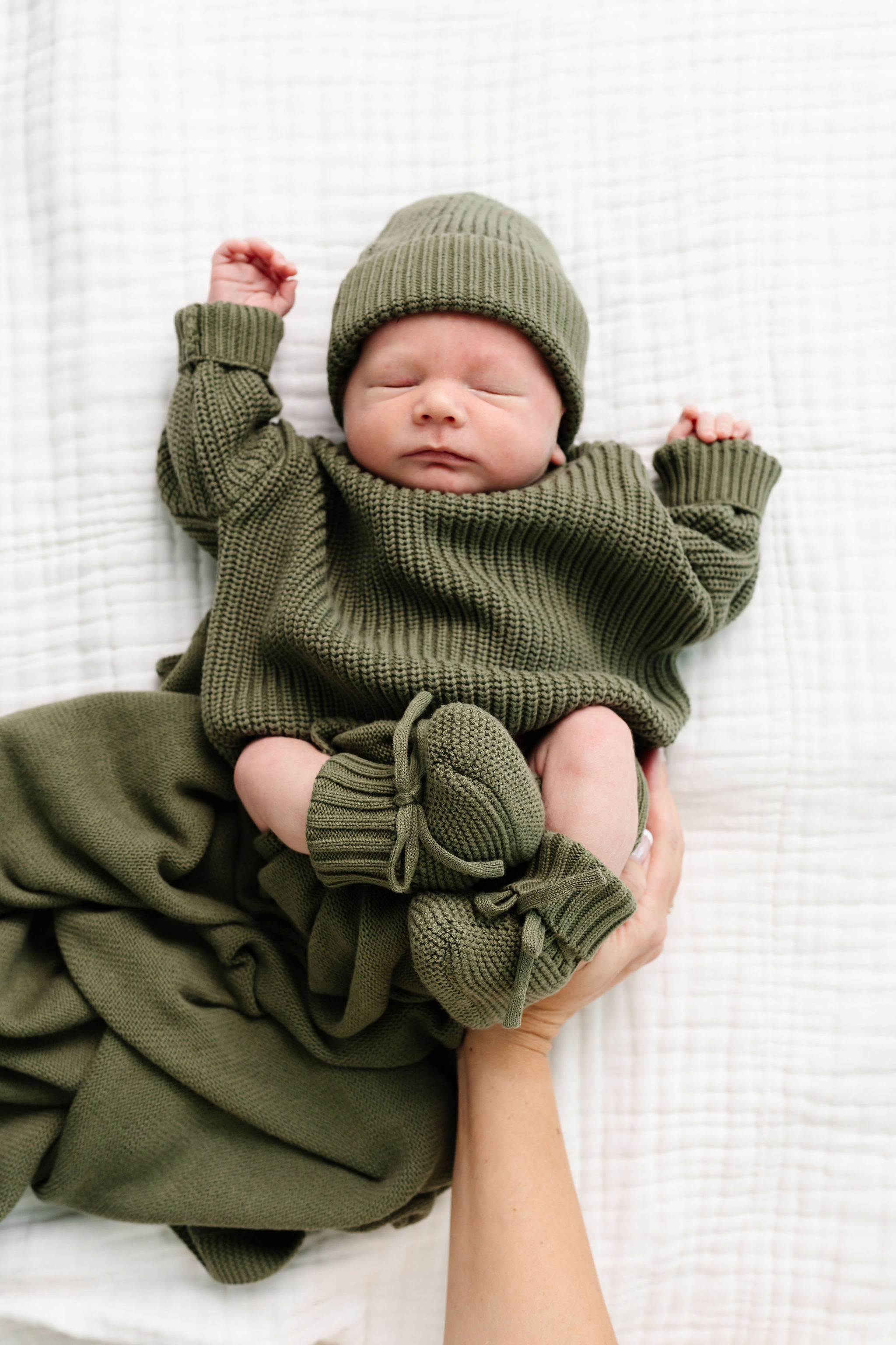 Pre-Order: Knit Blanket - Olive