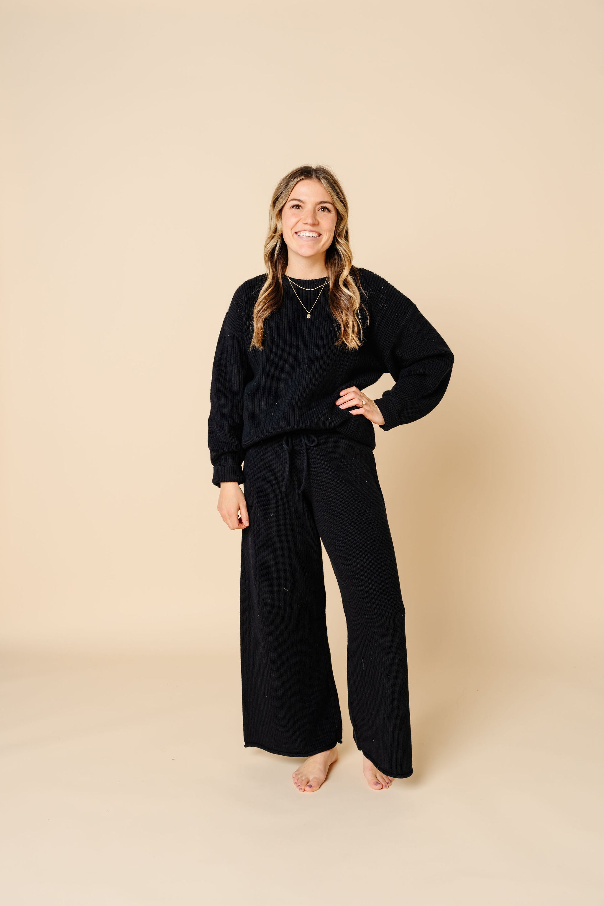 Knit Women's Chunky Sweater - Black