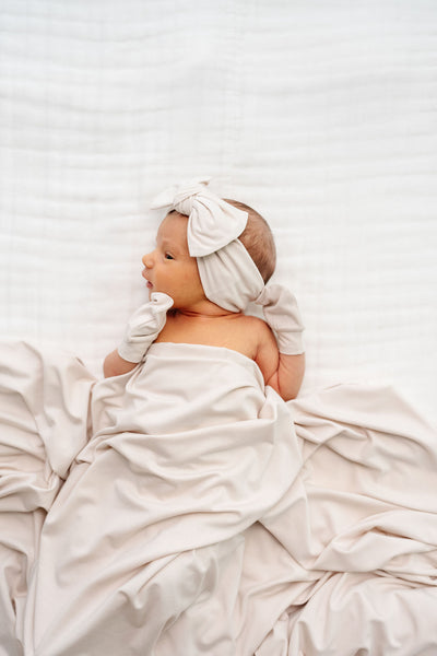 Winnie Newborn Headband Bundle (Gown)