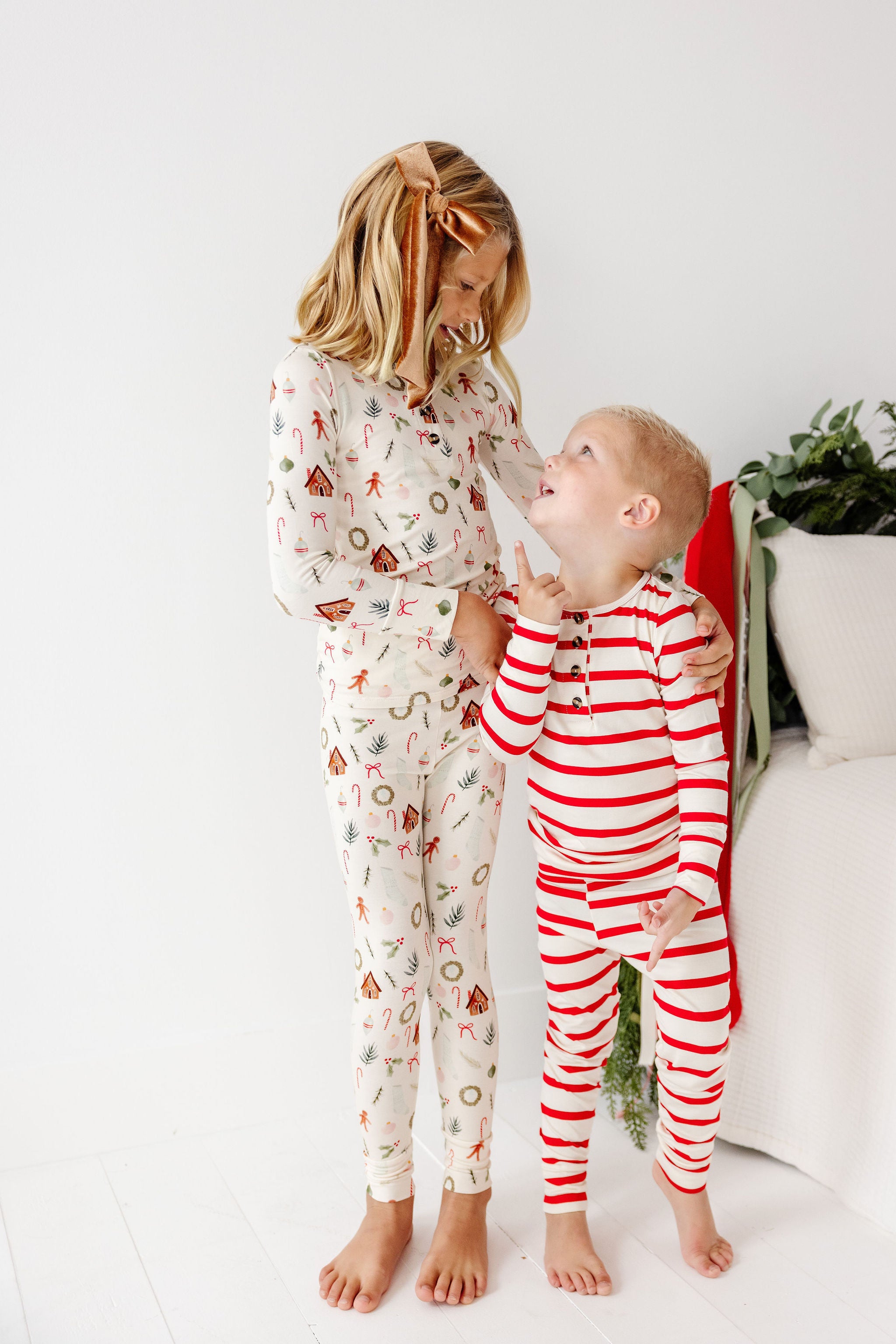 Velvet - Cinnamon Bow Sash Clip