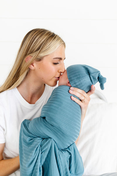 Duke Ribbed Newborn Hat Bundle (Gown)