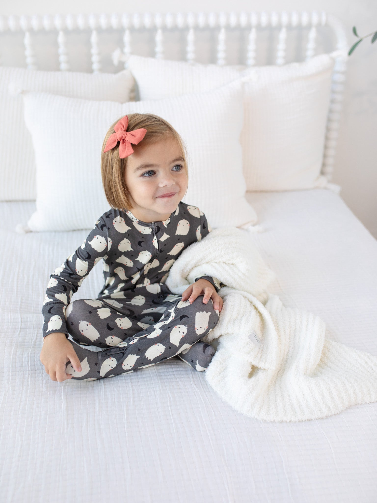 Happy Ghost Zipper Footies