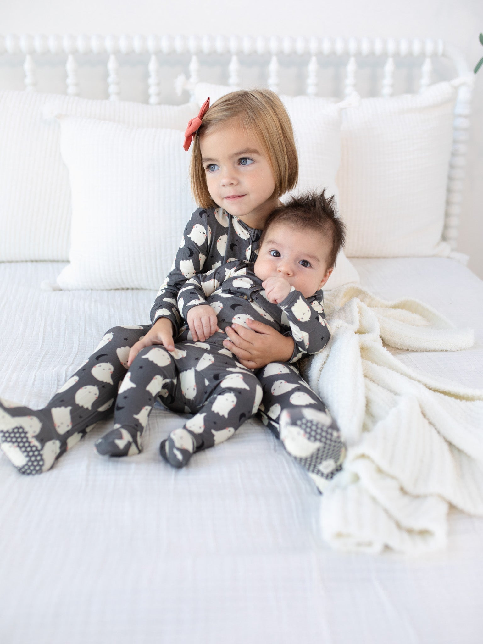 Happy Ghost Zipper Footies