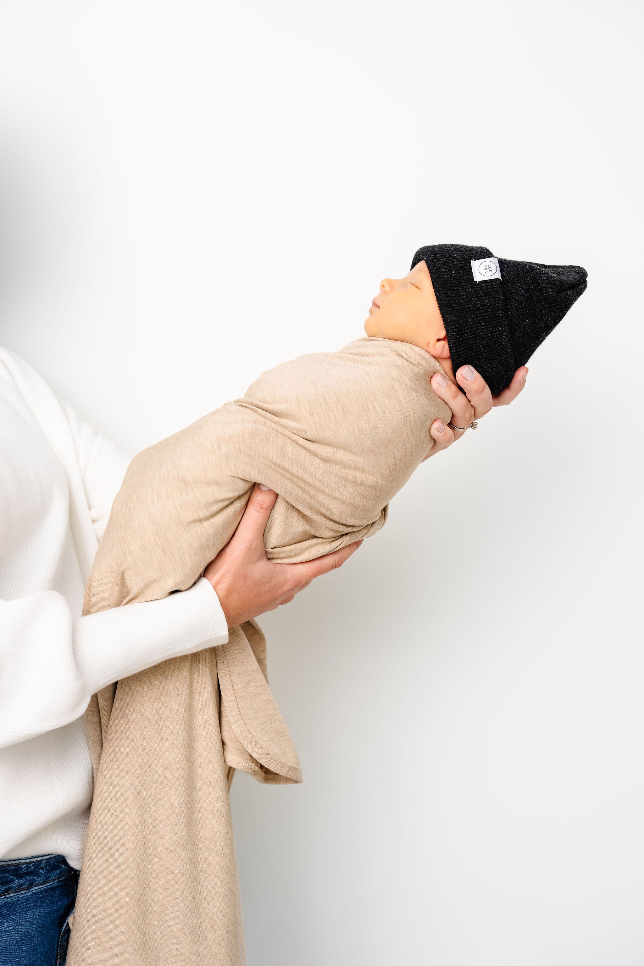 Beanie - Heathered Black