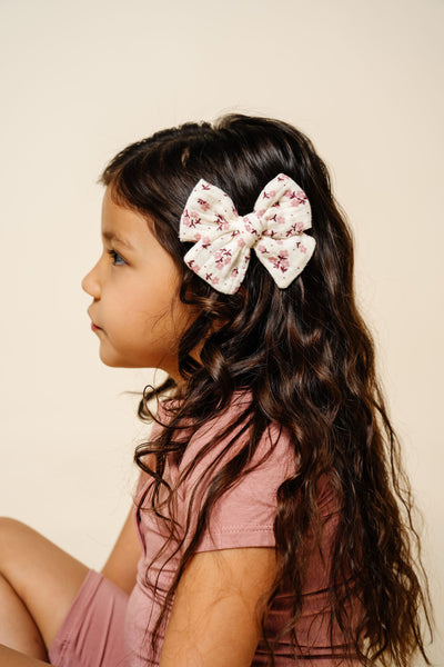 Adventure Bow - Dusty Rose Daisy Clip