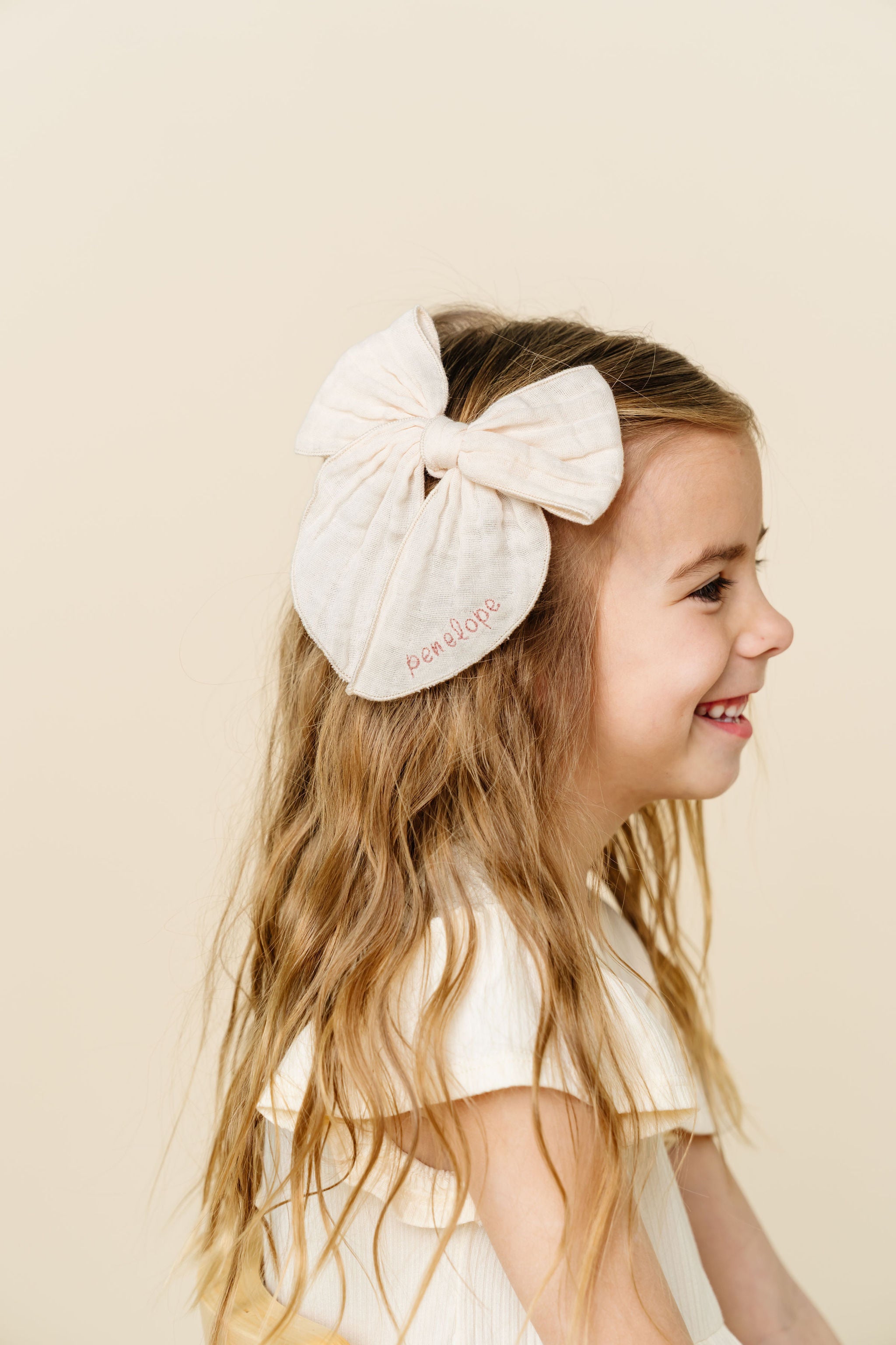 Heirloom Bow - Sugar Corduroy Clip