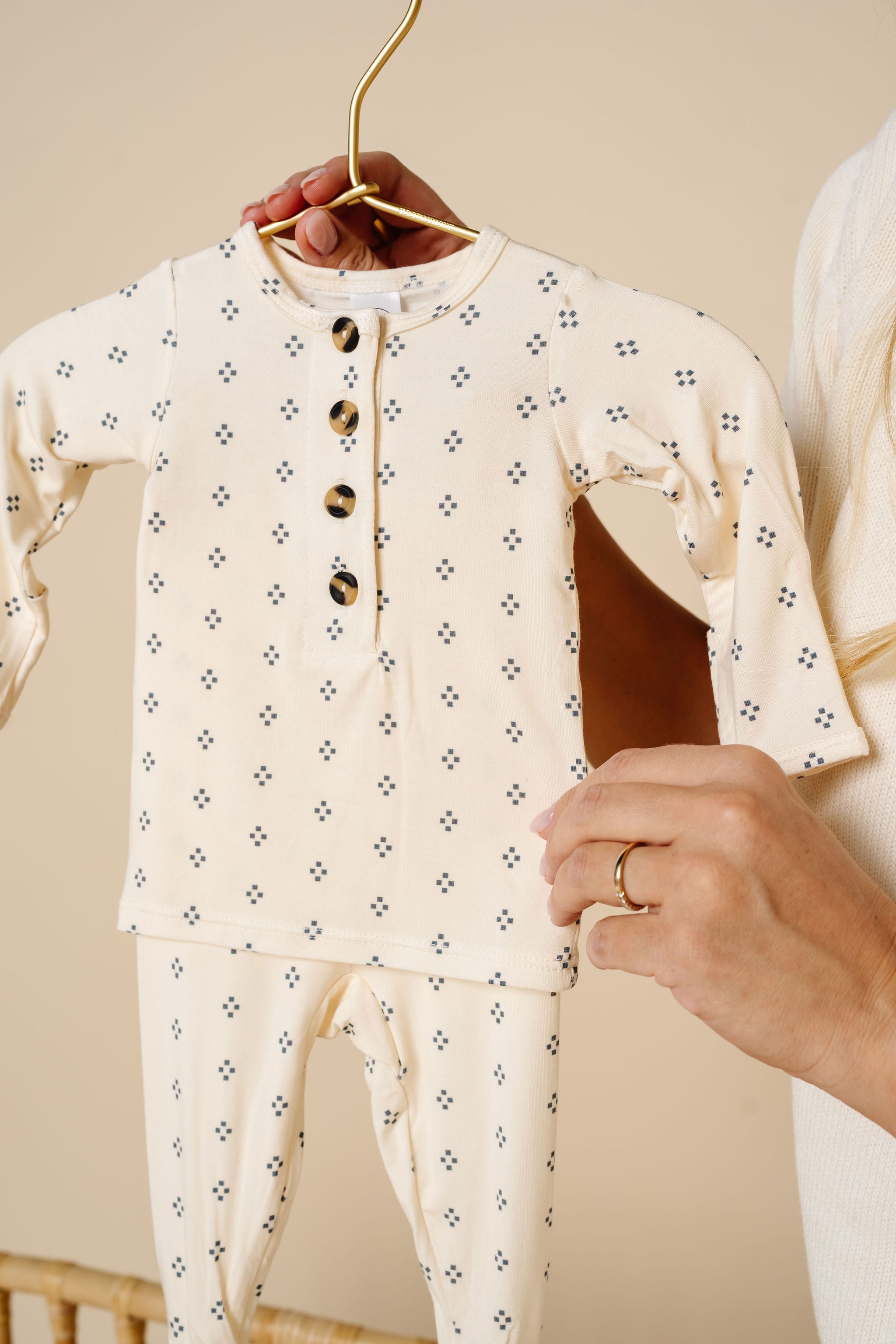 Louie Zipper Footies