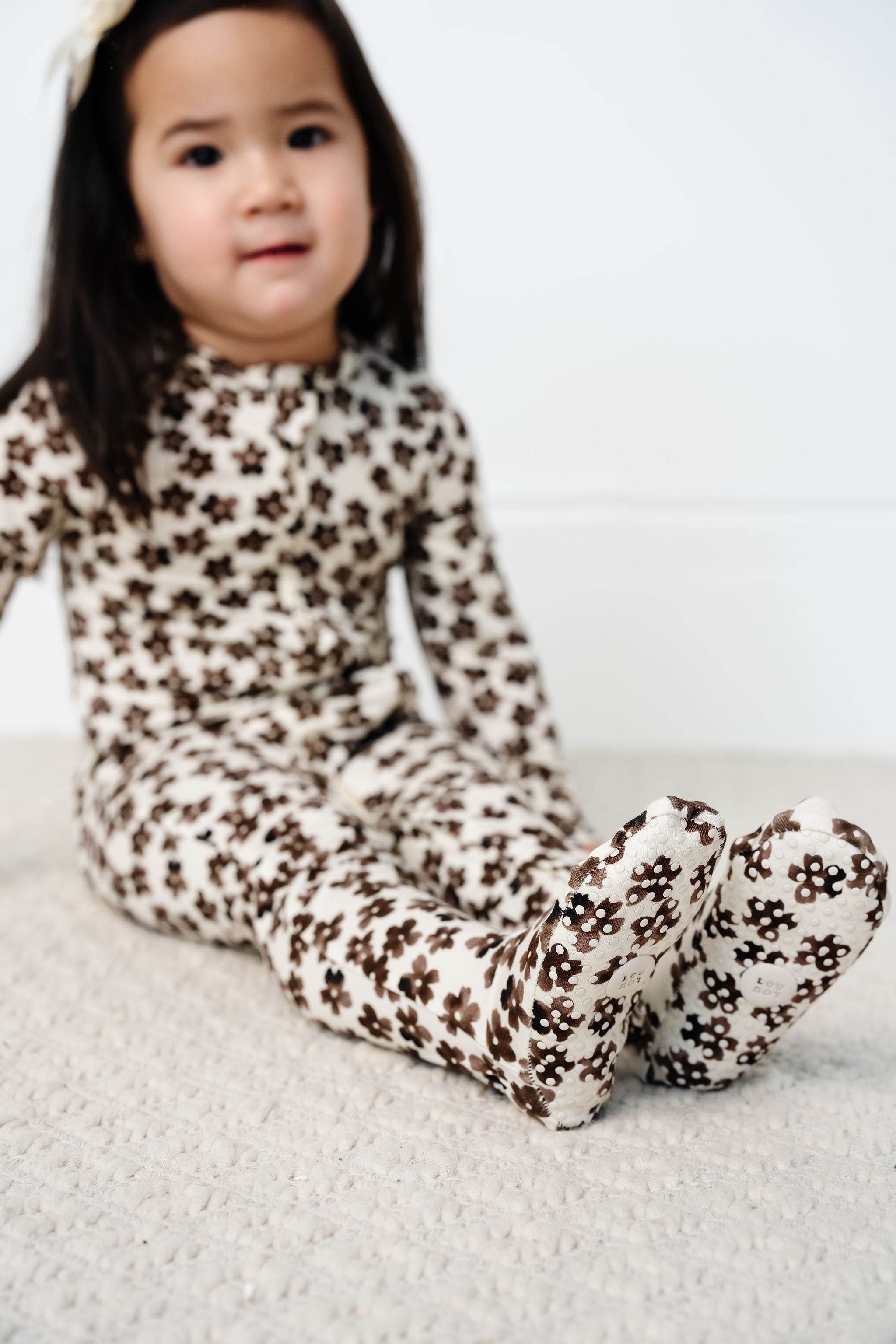 Sloane zipper footies toddler girl 2T focus on footie grip