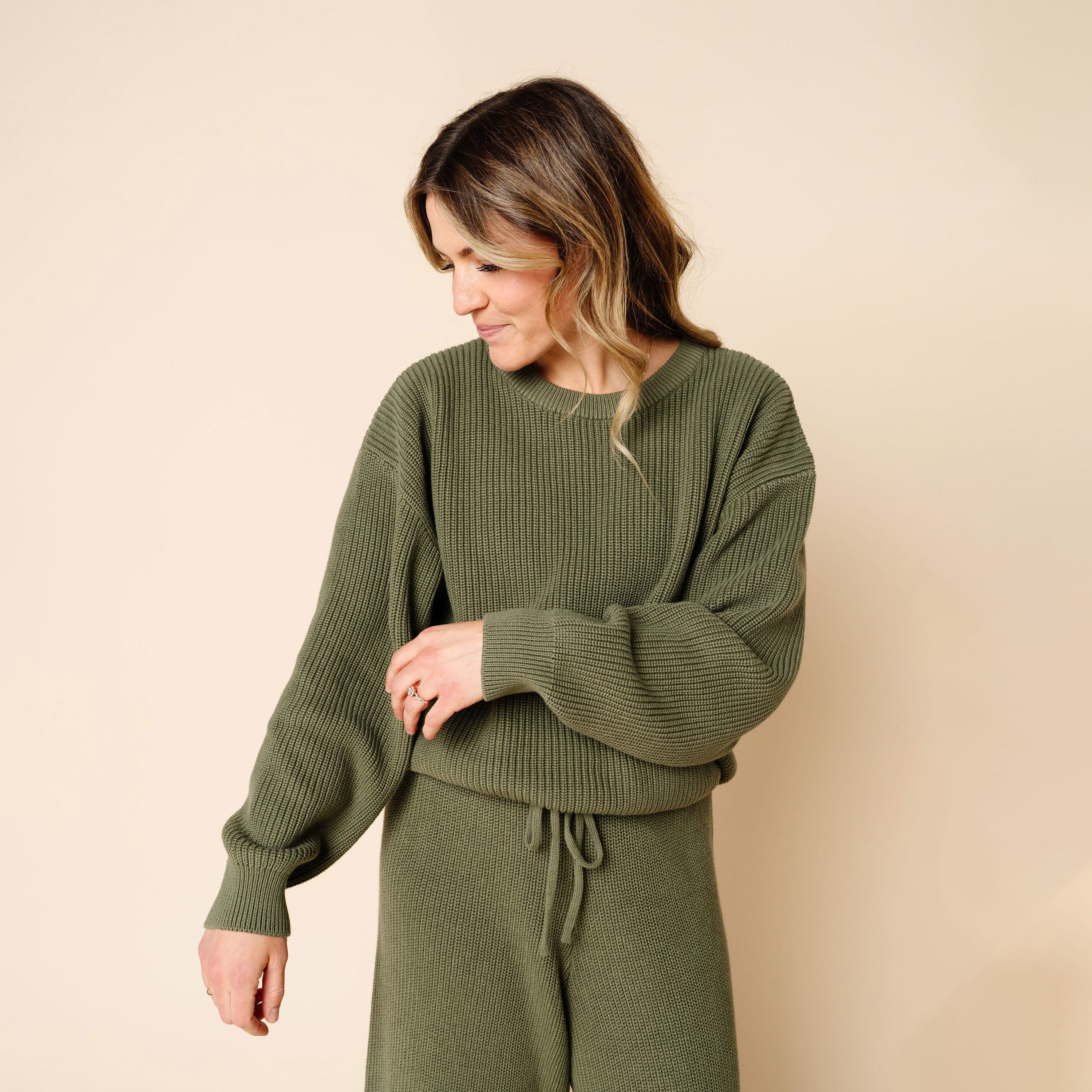 Knit Women's Chunky Sweater - Olive