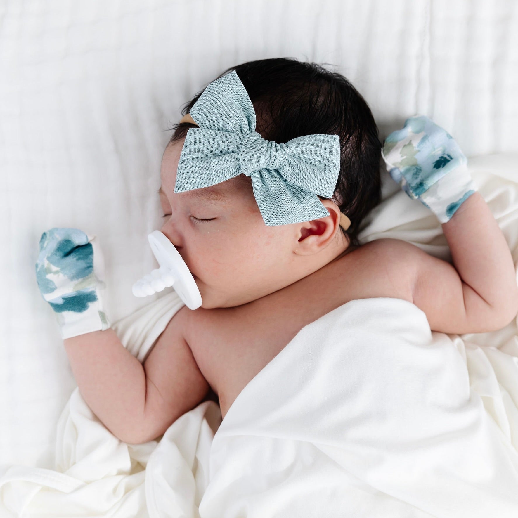 Camilla No Scratch Mittens