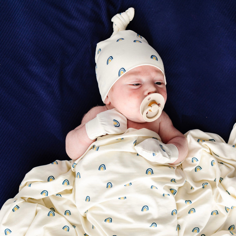 Ezra Newborn Hat Bundle (Gown)