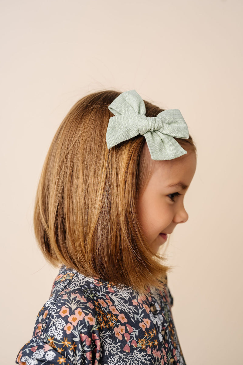 Green Bow Clips
