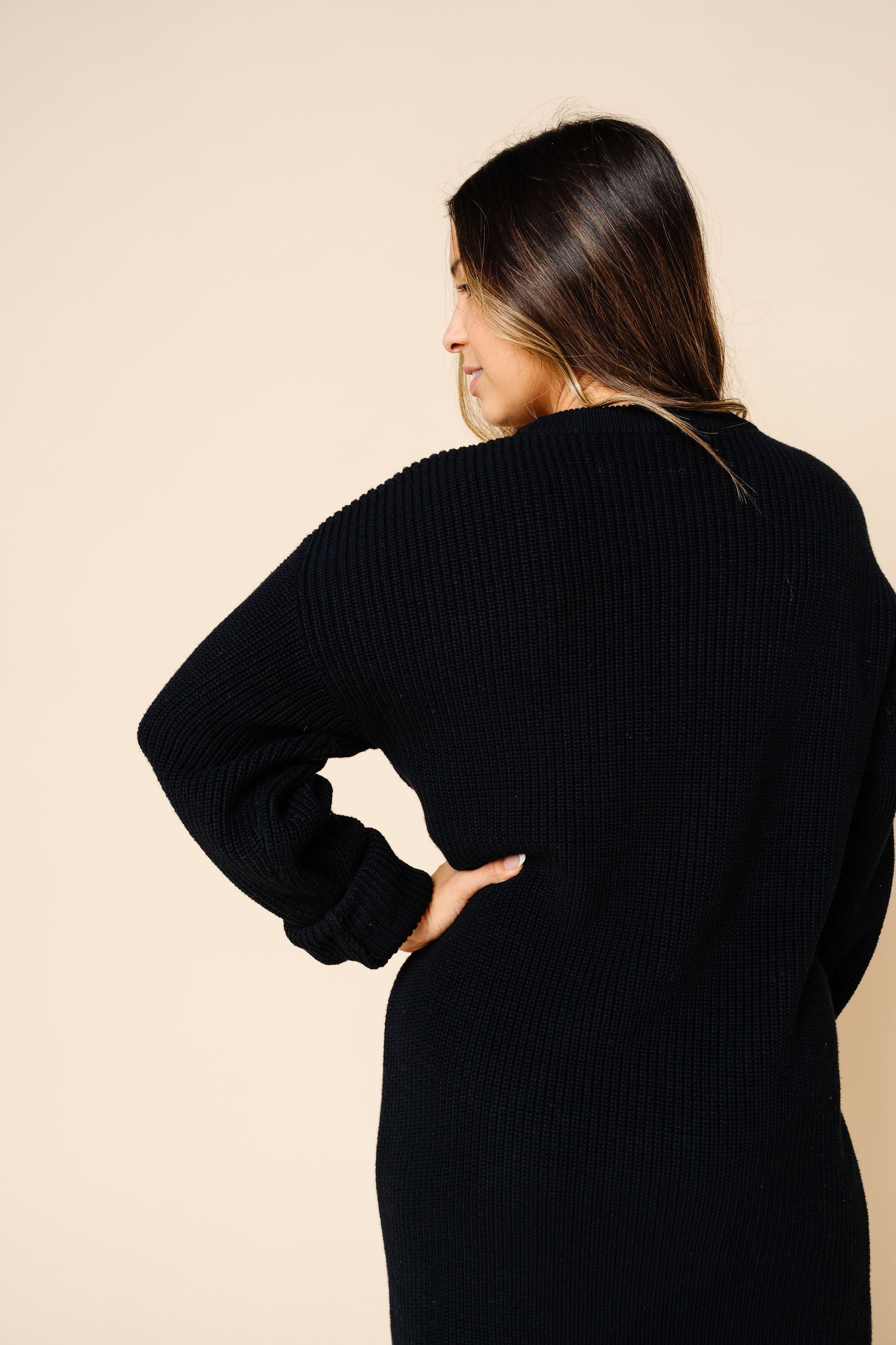 Knit Women's Sweater Maxi Dress - Black