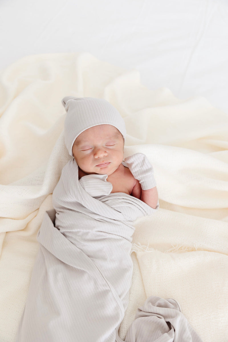 Adrian Ribbed Newborn Hat Bundle (Gown)