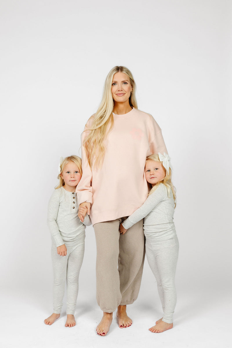 Nice Mom Crew | Pale Pink