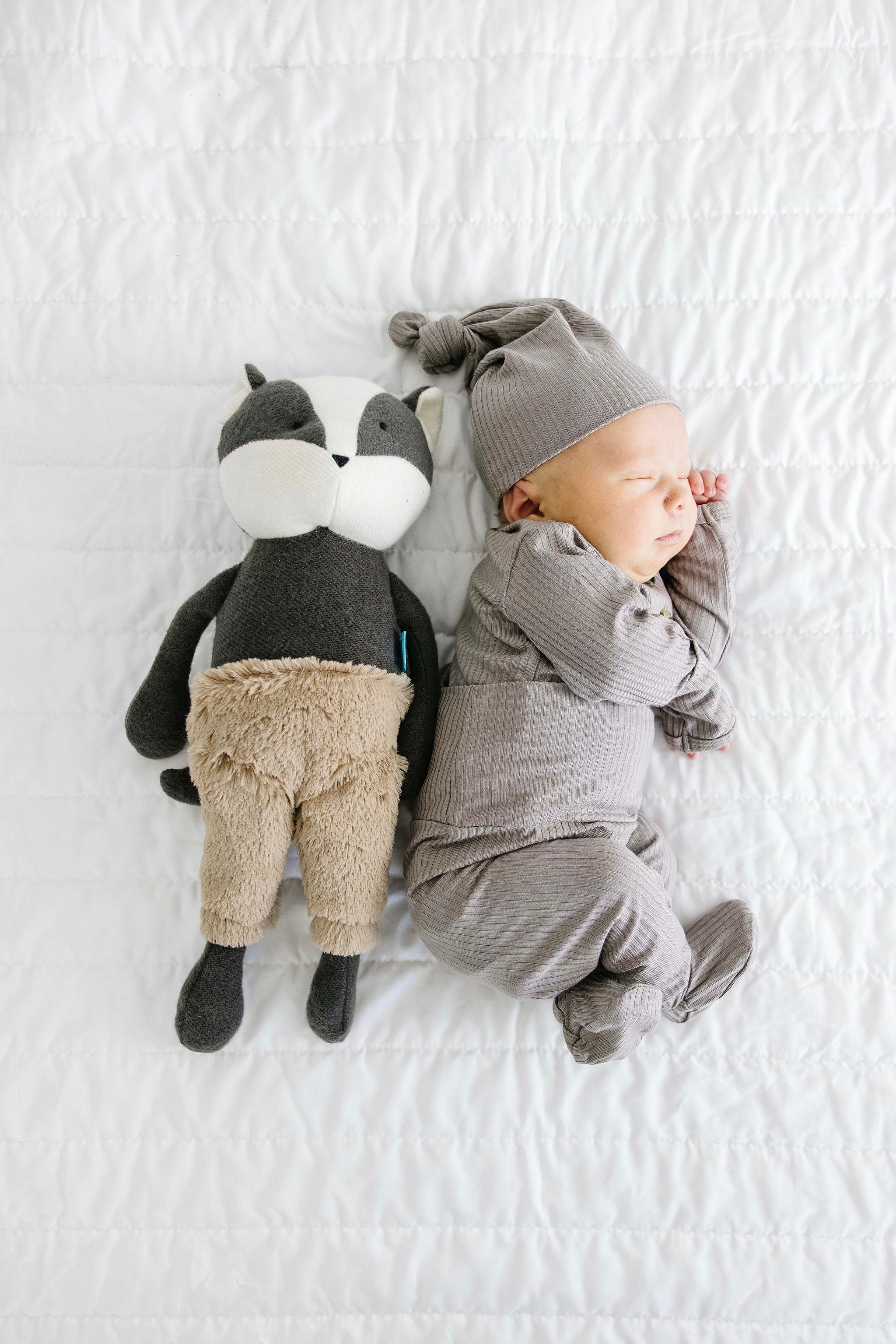 Beau Ribbed Newborn Hat Bundle (Top + Bottom)