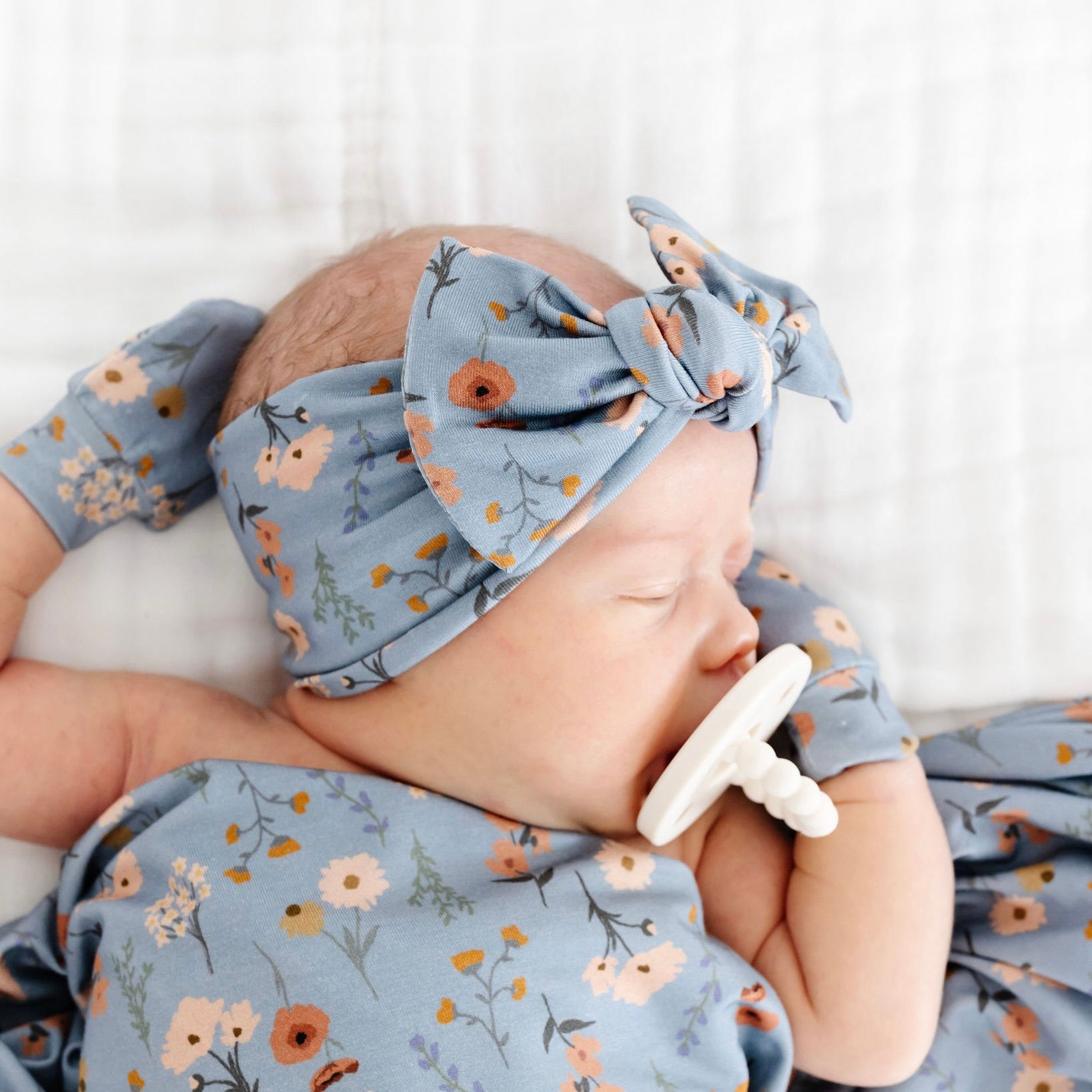 Scarlet Newborn Headband Bundle (Gown)