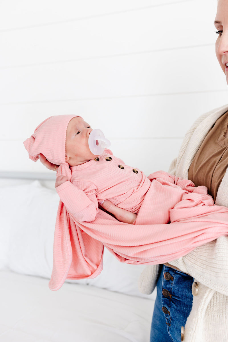 Brielle Ribbed Swaddle Blanket