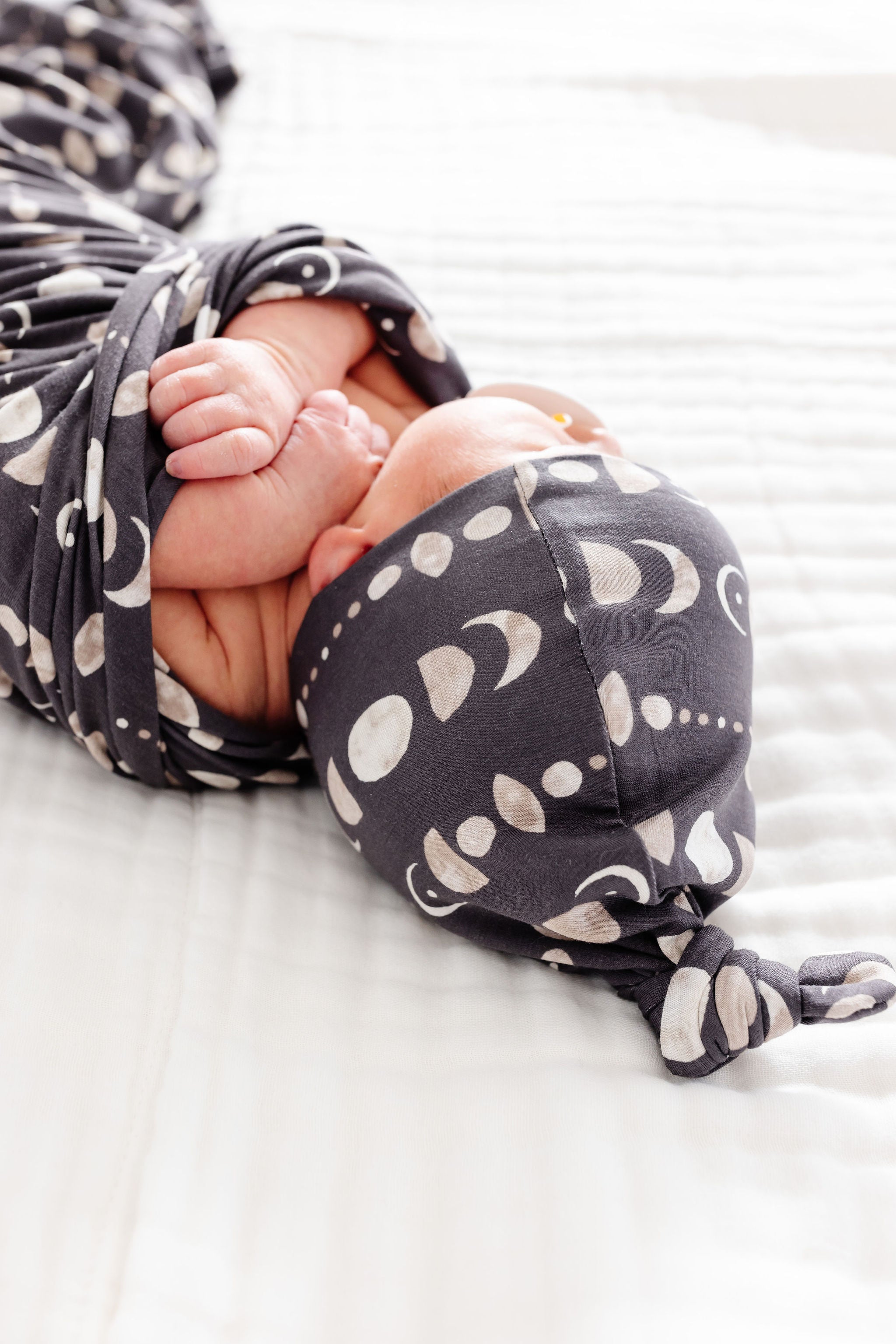 Neil Newborn Hat Bundle (Top + Bottom)