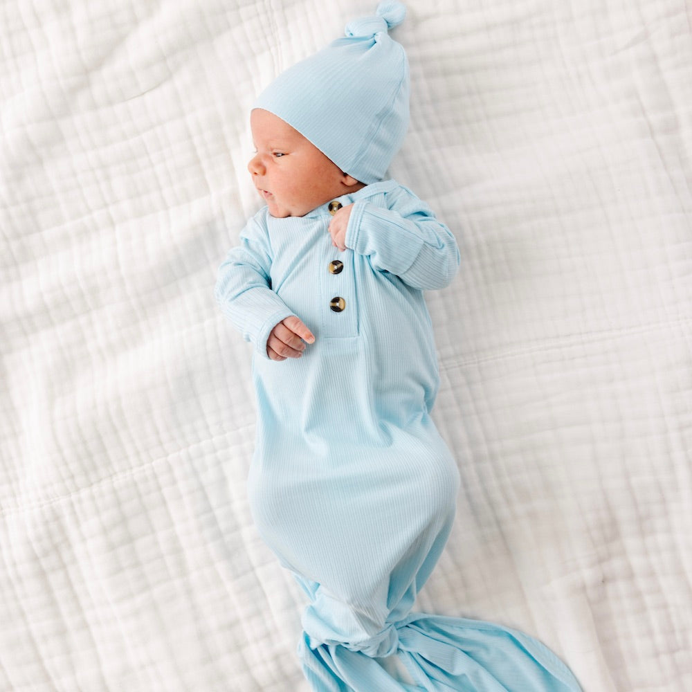 Oliver Ribbed Newborn Hat Bundle (Gown)