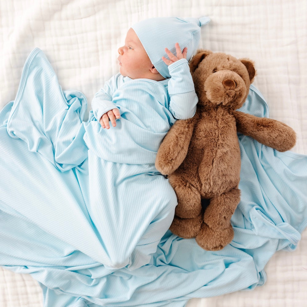 Oliver Ribbed Swaddle Blanket