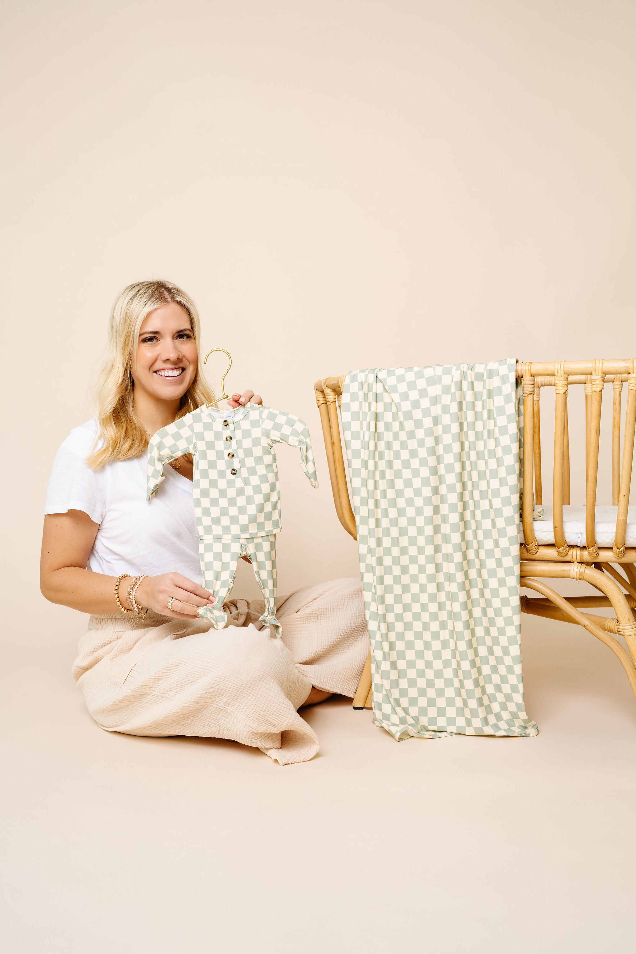 Kirby Newborn Hat Bundle (Gown)