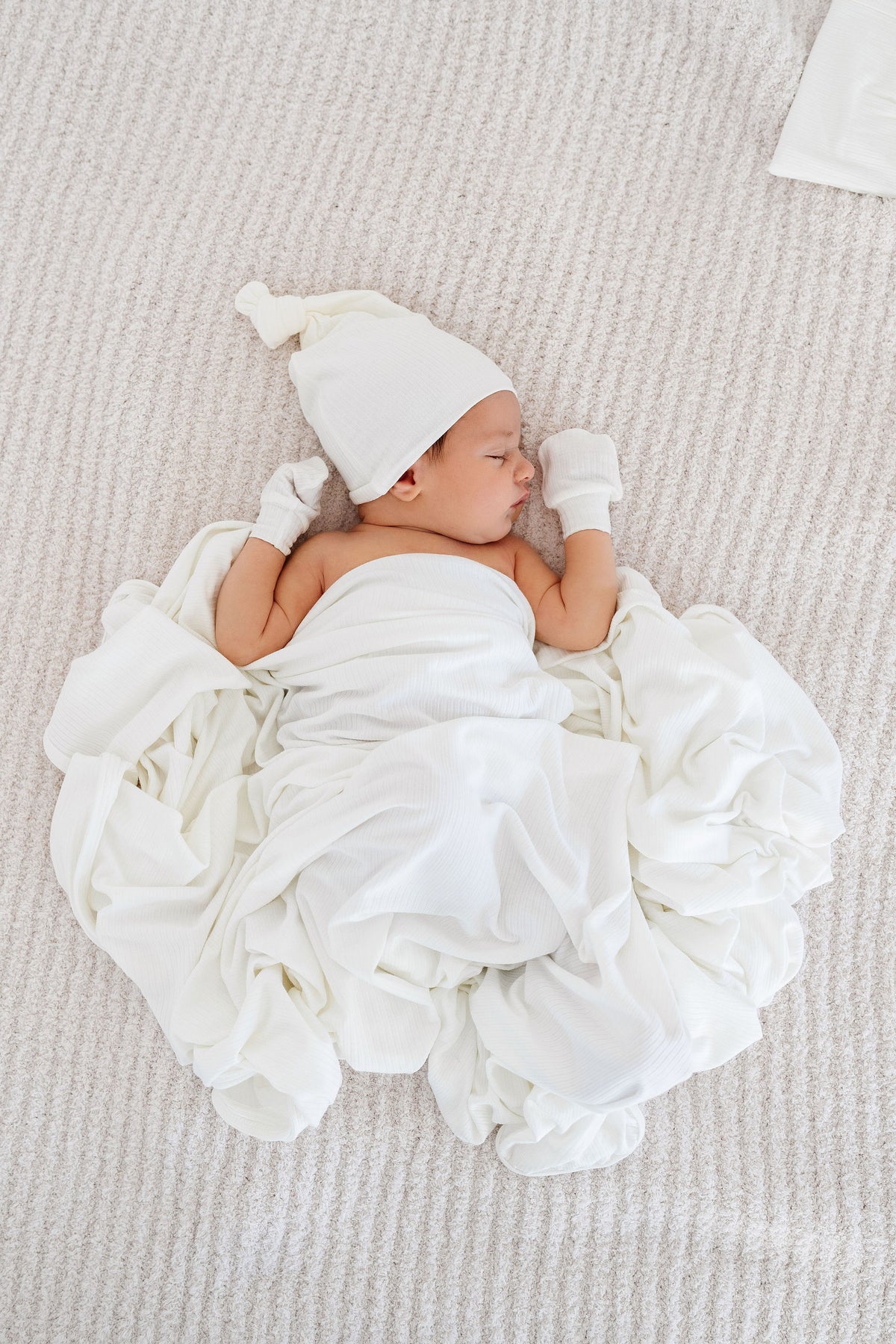 Wren Ribbed Newborn Hat Bundle + Top + Bottoms