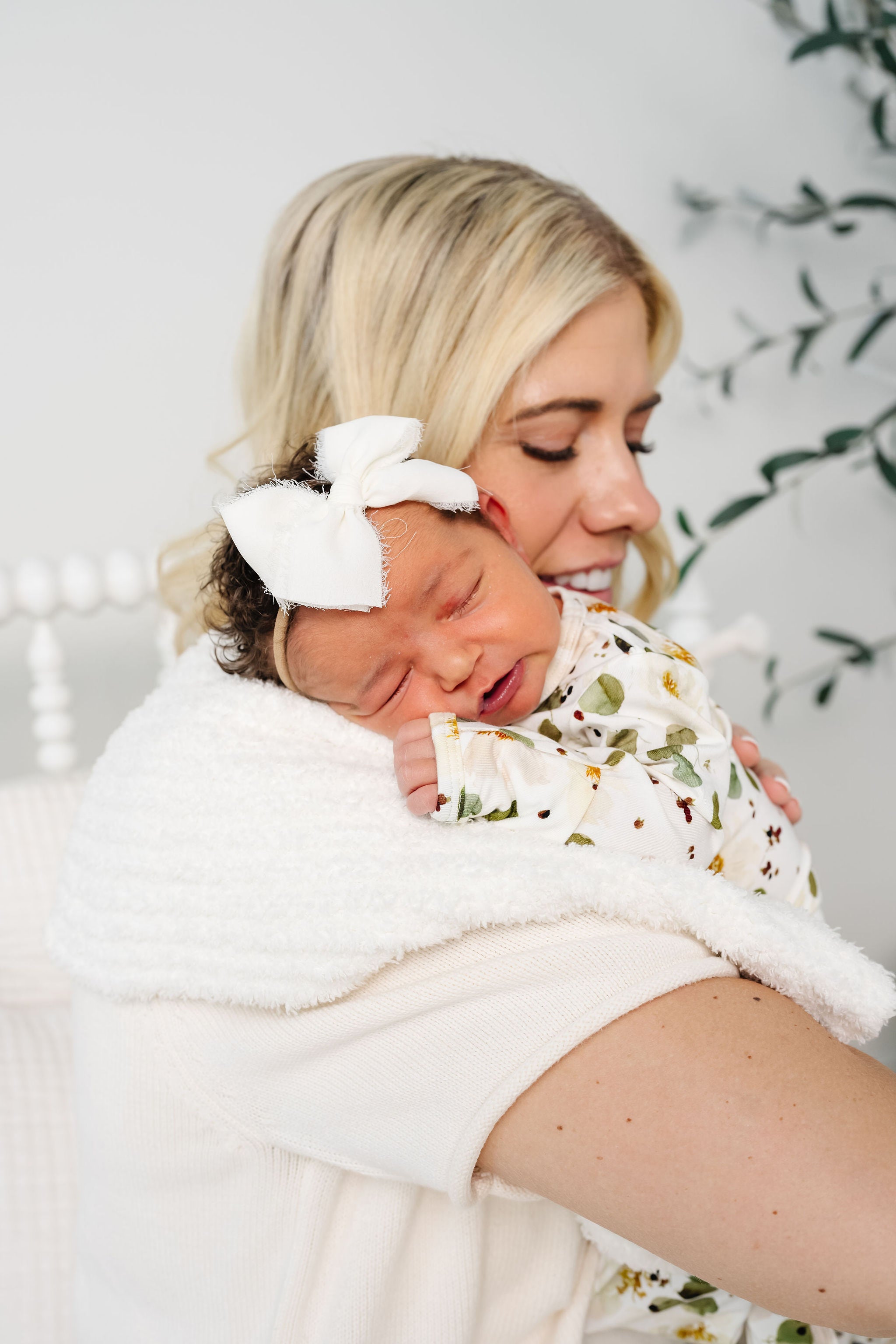 Chiffon Bow - Dove White Headband