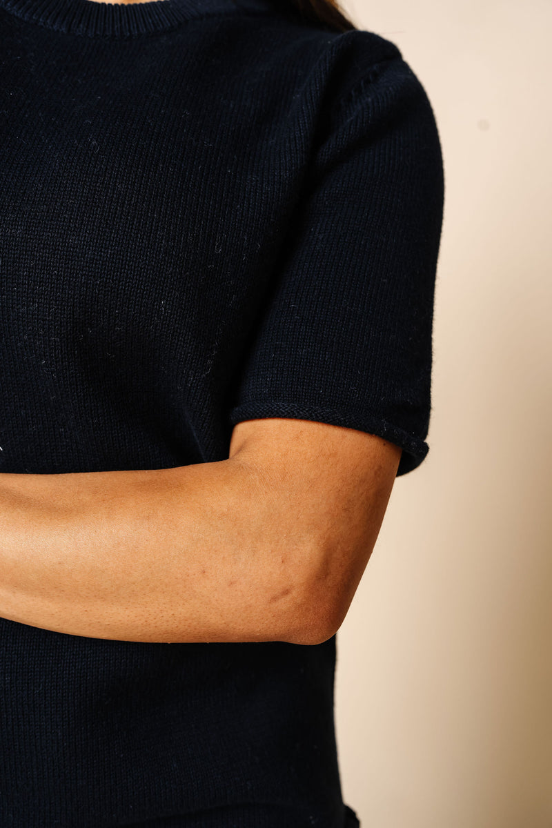 Knit Women's Short Sleeve Tee - Black