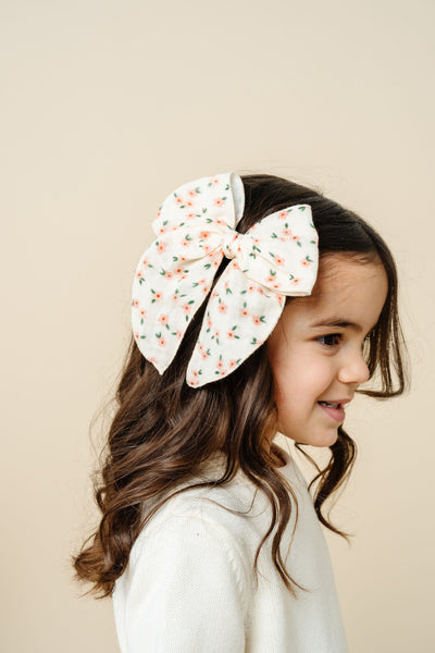 Cloud Muslin™ Heirloom Bow - Lottie Clip