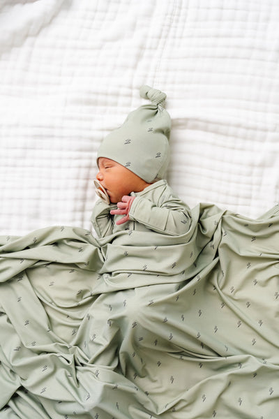 Nash Newborn Hat Bundle (Gown)