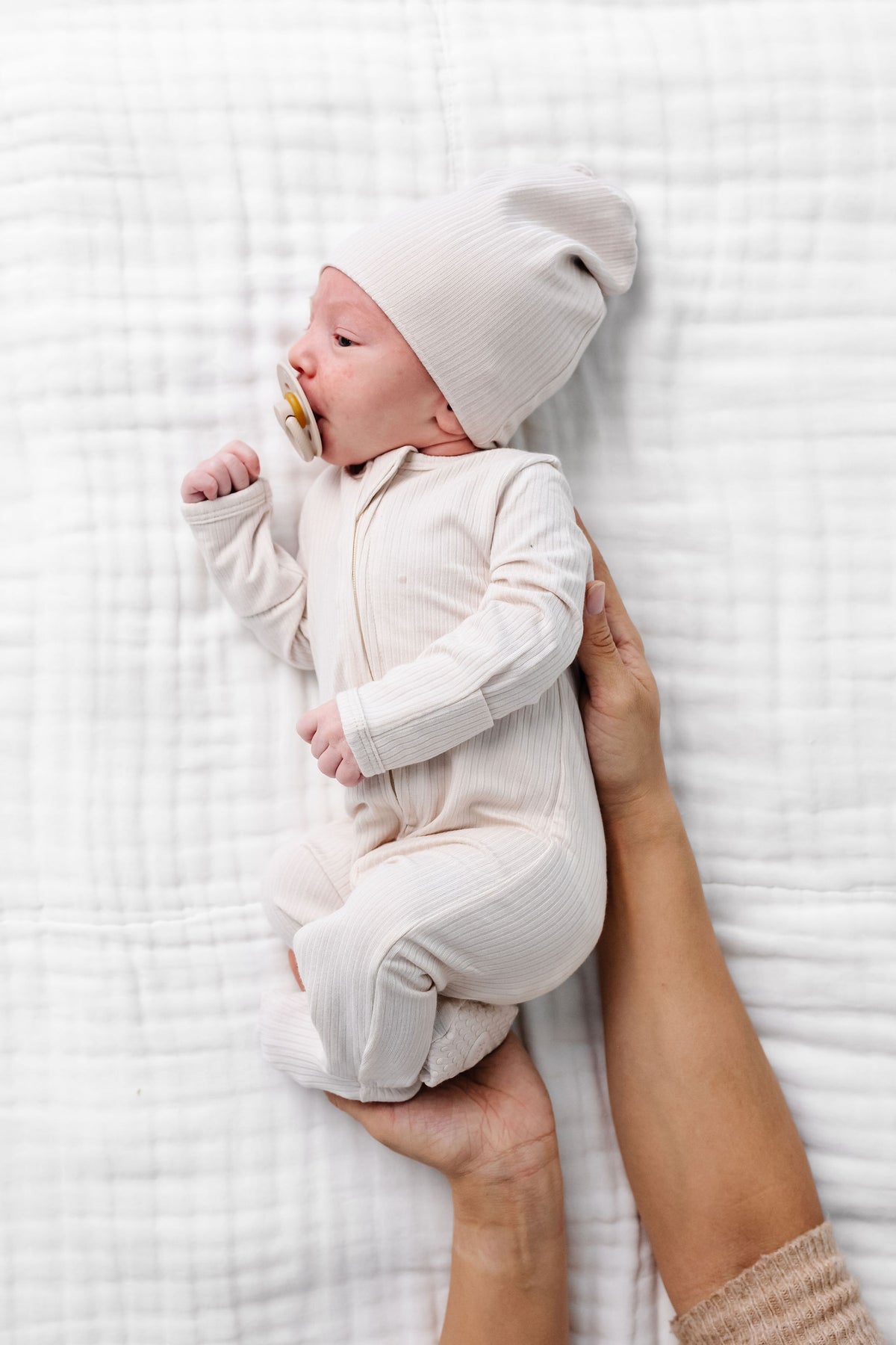 Cove Ribbed Newborn Hat Bundle + Zipper Footie