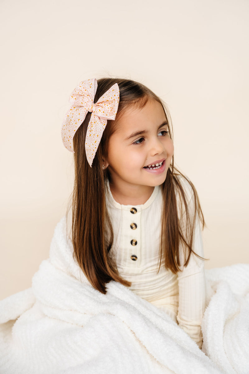 Heirloom Bow - Blush Floral Clip