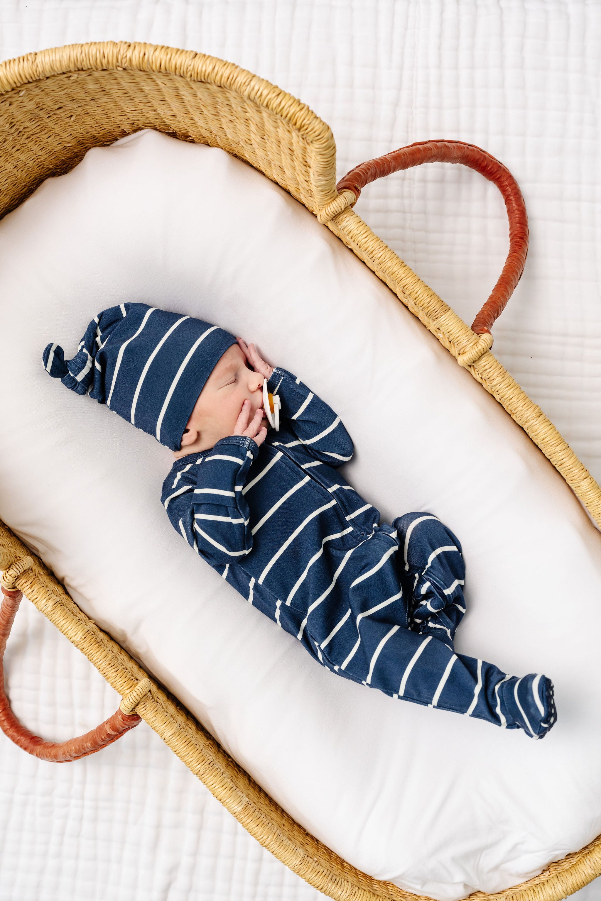 Hayes Zipper Footies