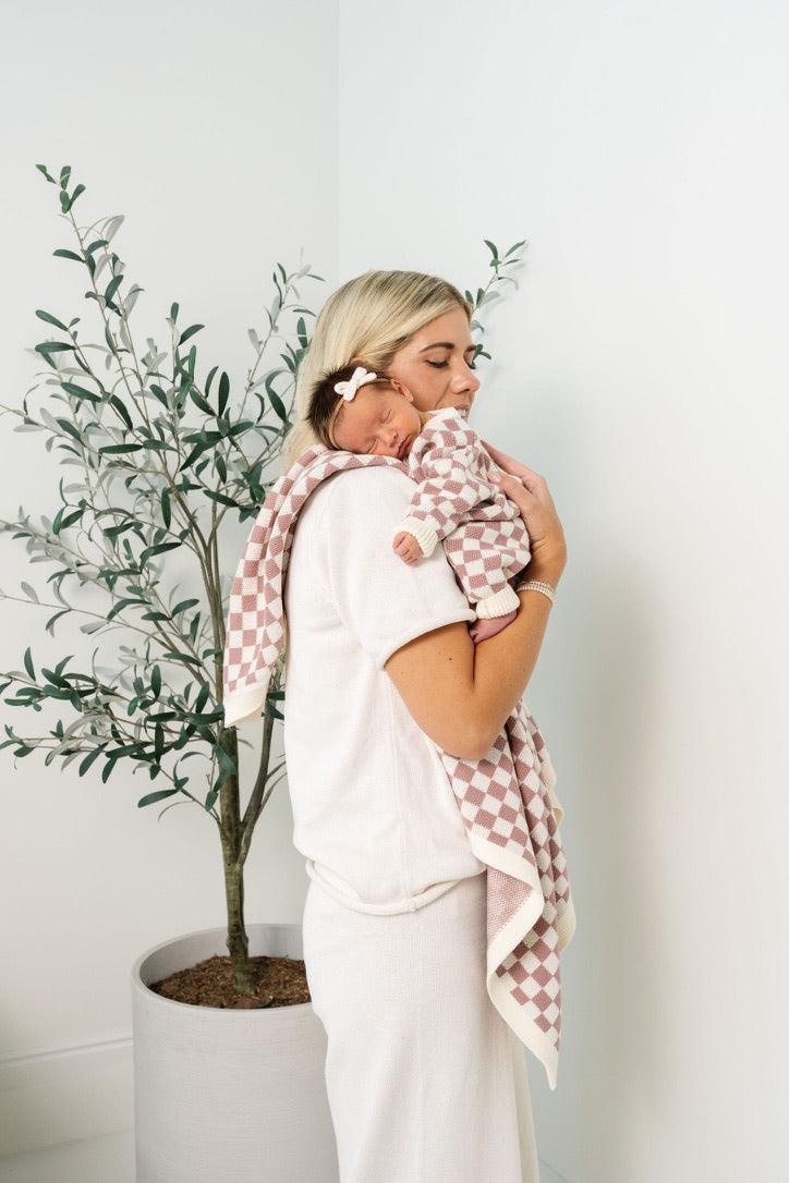 Knit Blanket - Mauve Checkered