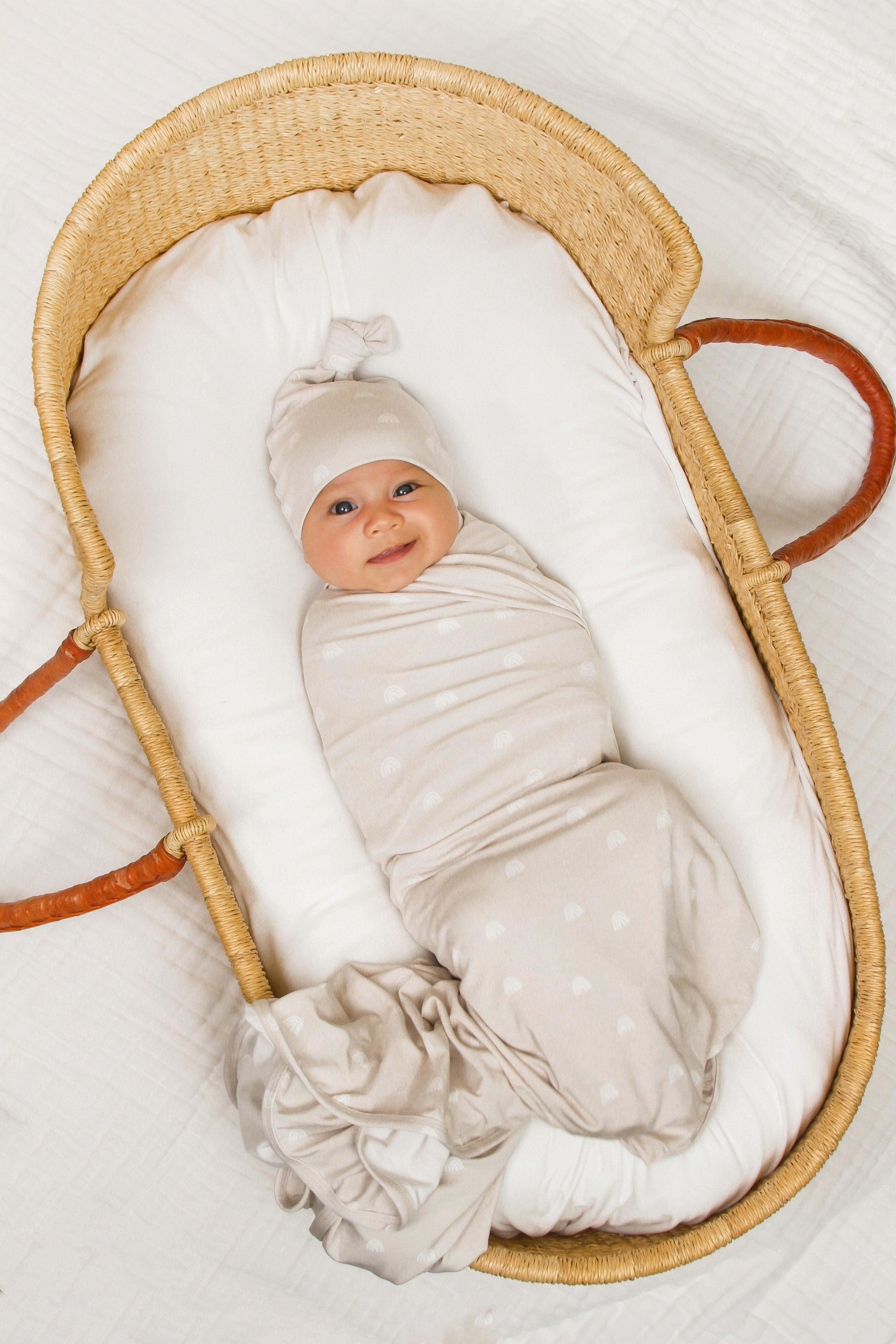 Rae Newborn Hat Bundle (Gown)