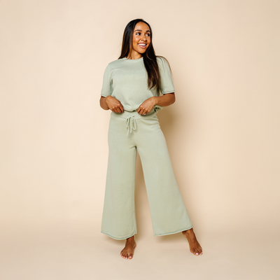 Women wearing Sage Knit Short Sleeve Tee & Wide Leg Pants. Wearing size Small