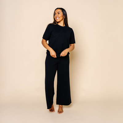 Knit Women's Short Sleeve Tee - Black