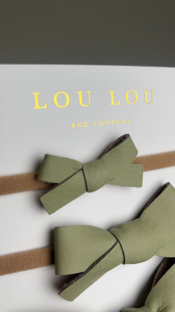 Leather - Laurel Bow Clip