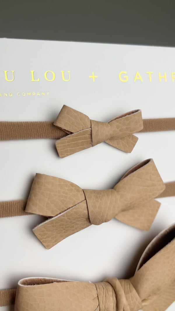 Leather - Tan Bow Clip