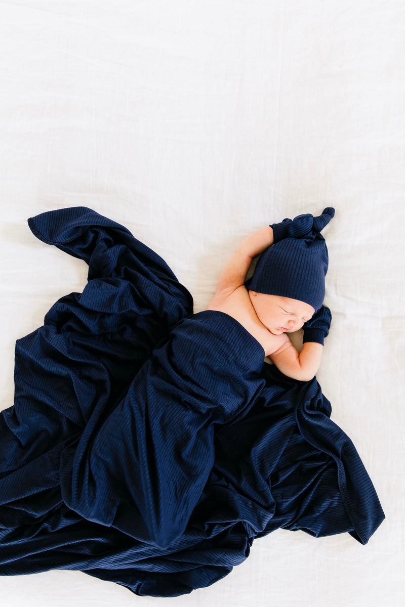 Hayden Ribbed Newborn Hat Bundle (Gown)