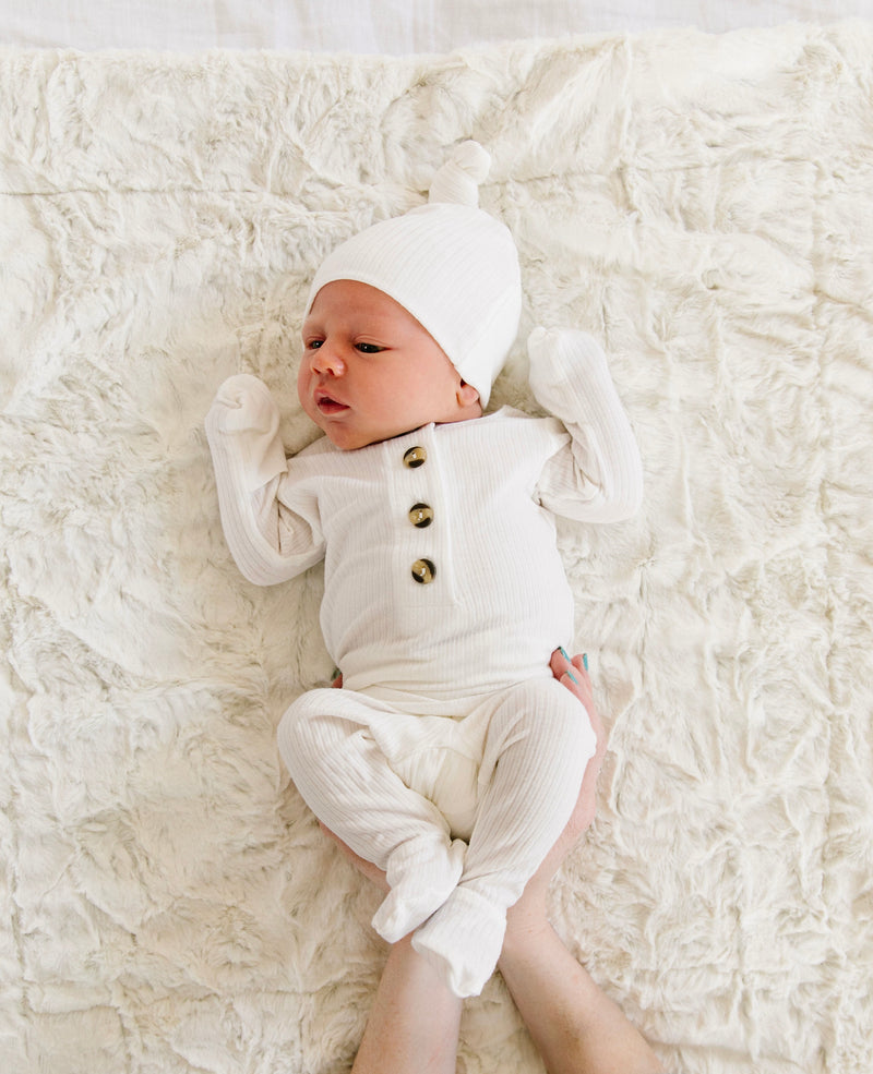 Wren Ribbed Newborn Hat Bundle (Top + Bottom)
