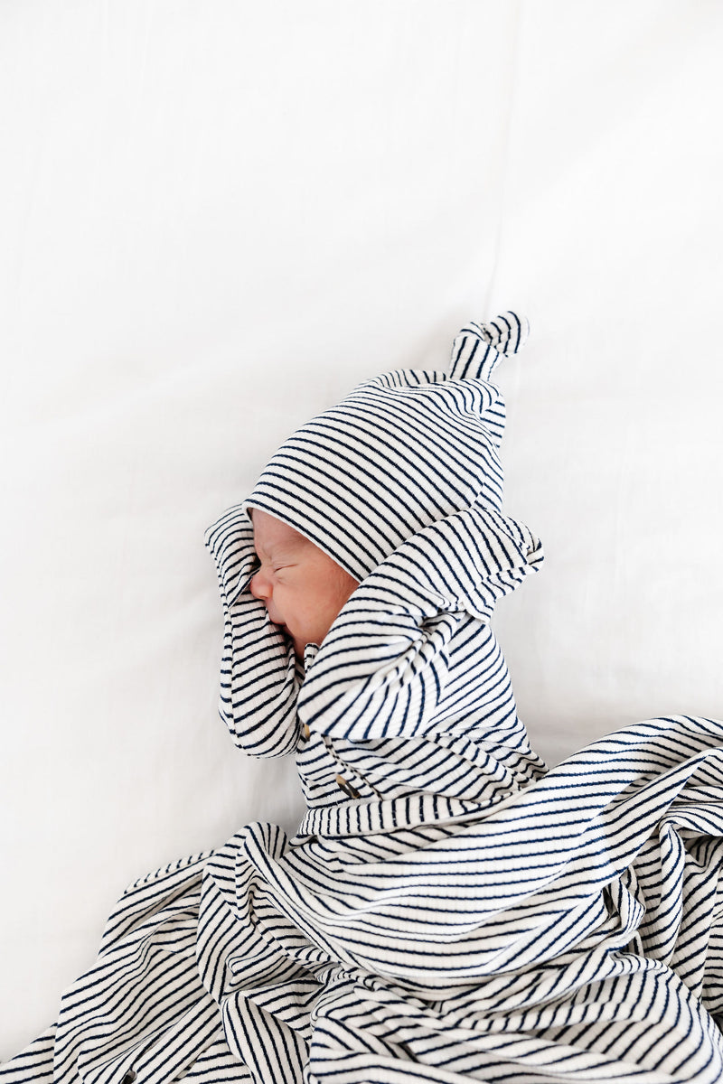 Hayes Ribbed Newborn Hat Bundle (Gown)