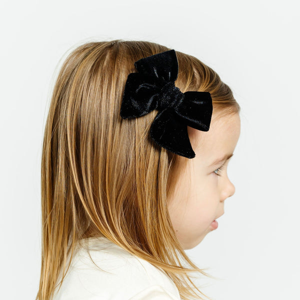 Velvet - Black Bow Clip