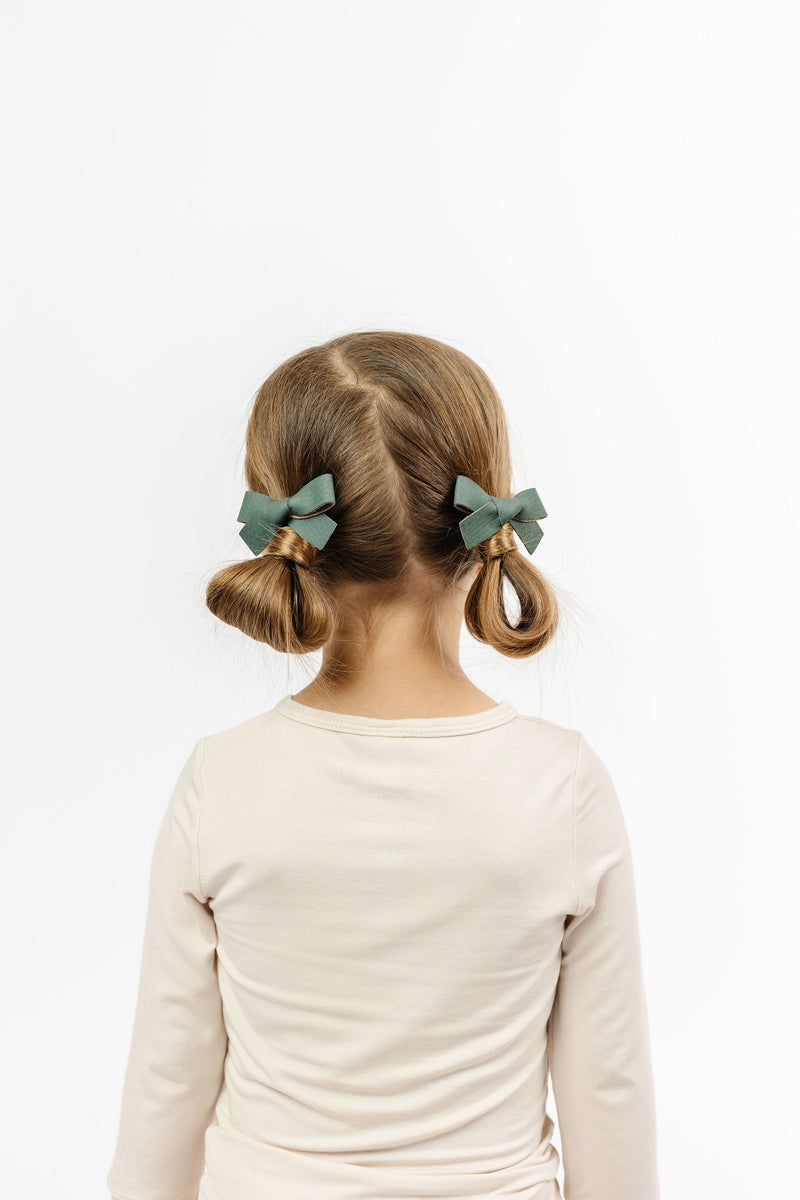 Leather - Jade Bow Clip