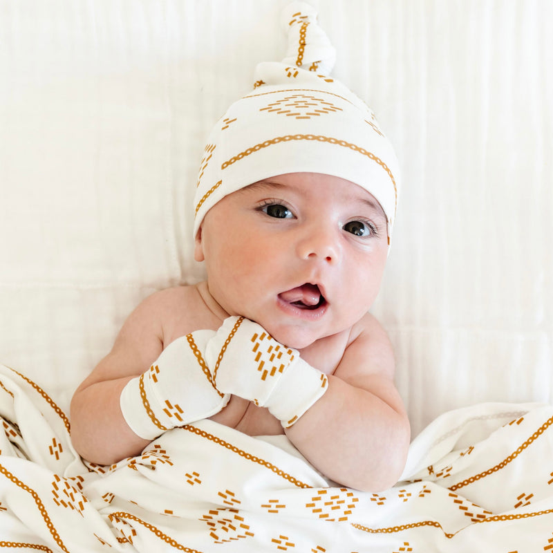 Ziggy Newborn Hat Bundle (Gown)