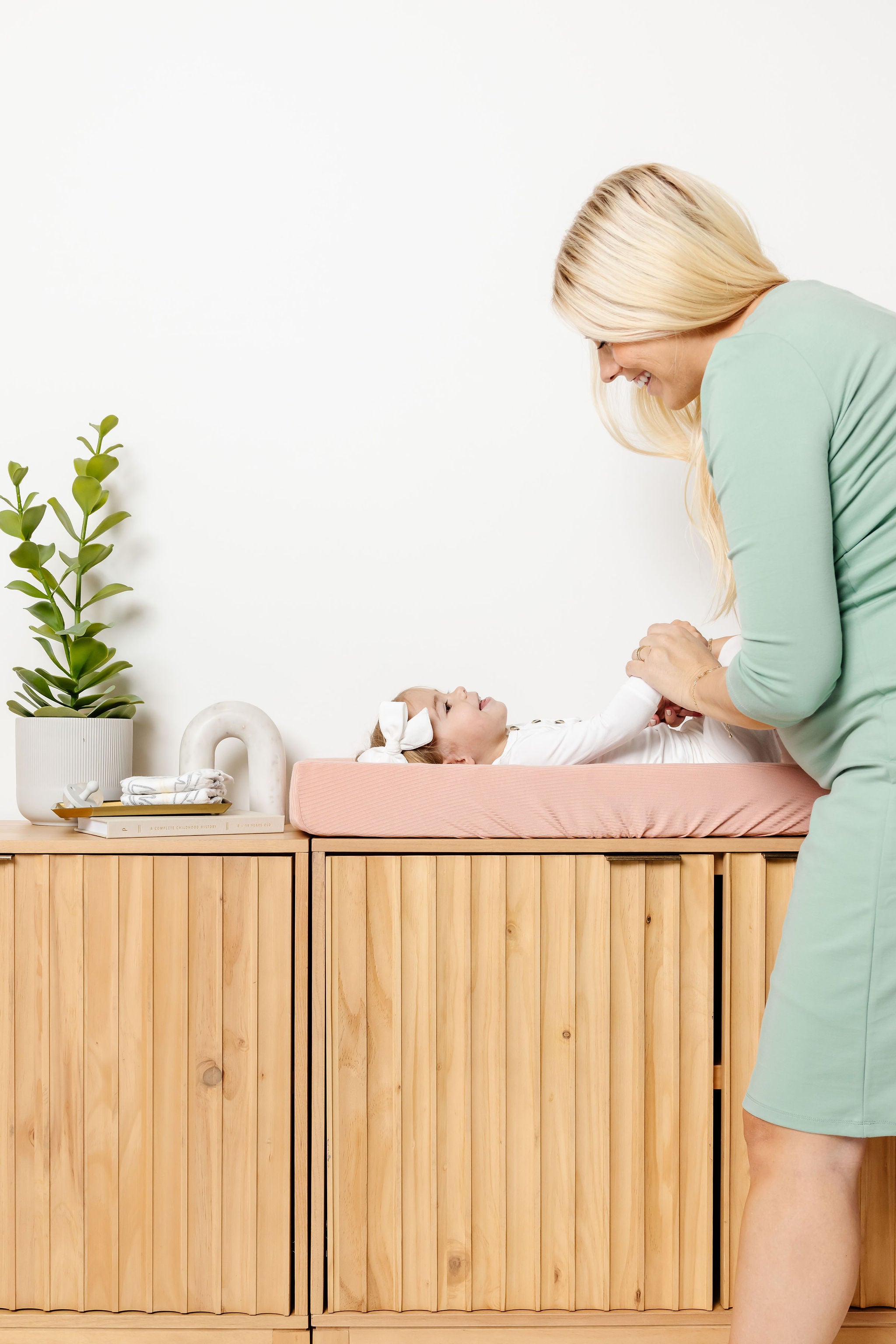 Audrey Ribbed Crib Sheet + Changing Pad Cover Pack