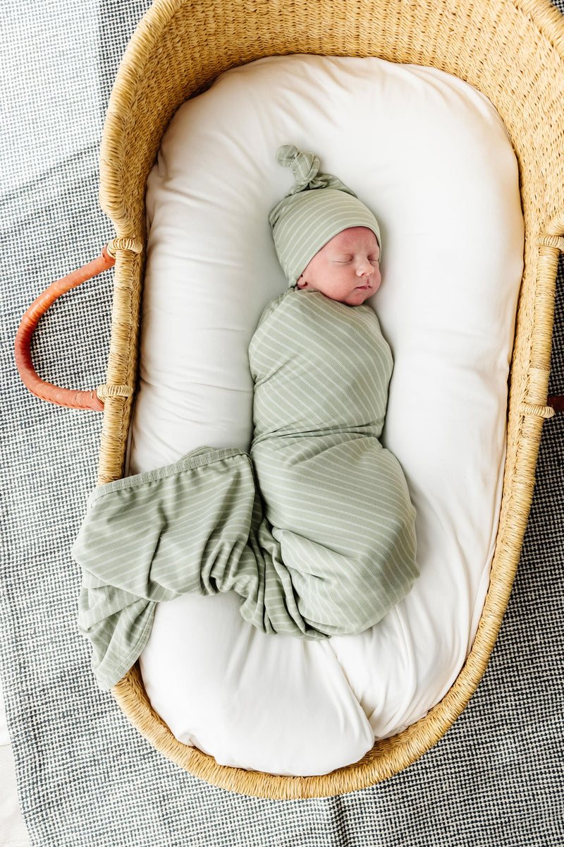 Carson Newborn Hat Bundle (Gown)