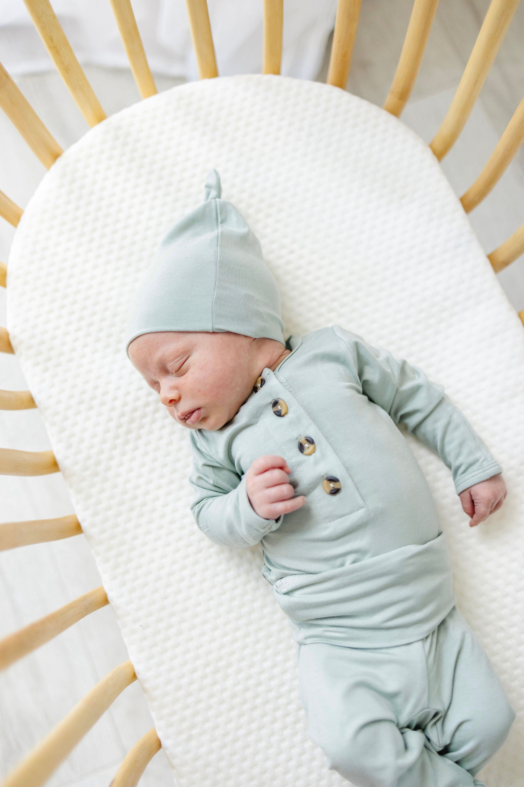Joey Pixie Bonnet