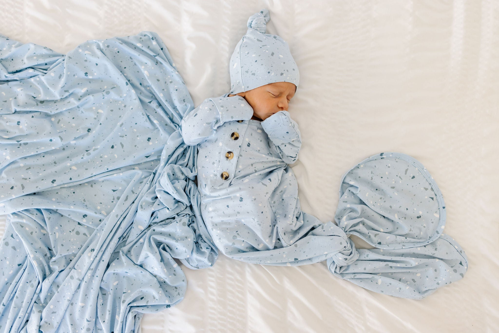 Steele Newborn Hat Bundle (Gown)